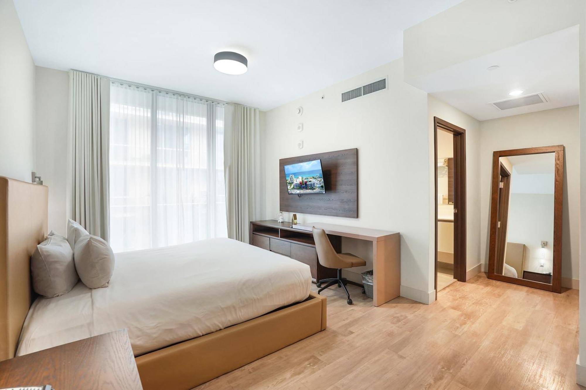 Ch Luxury Condos & Studios On The Beach Голливуд Номер фото