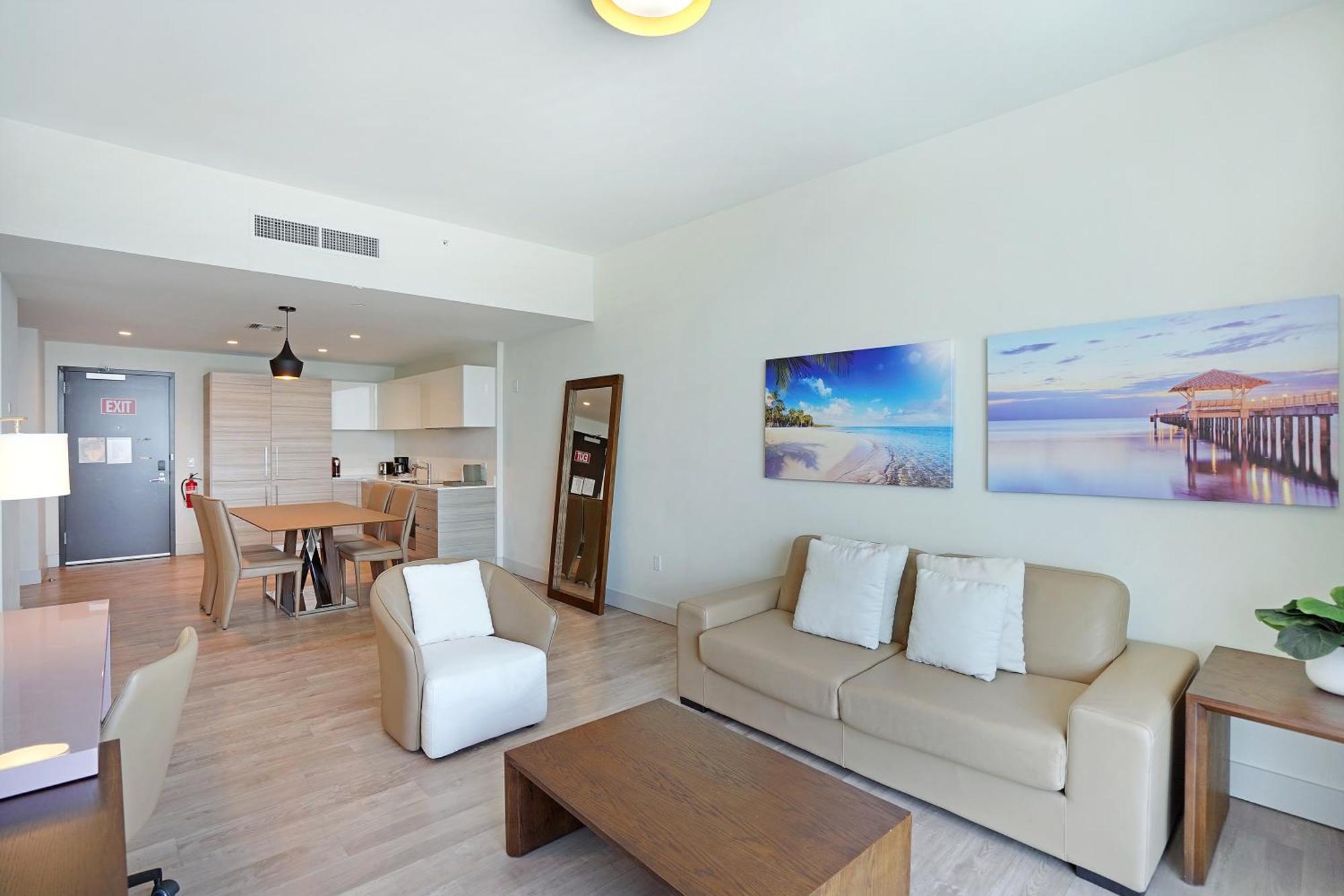 Ch Luxury Condos & Studios On The Beach Голливуд Номер фото