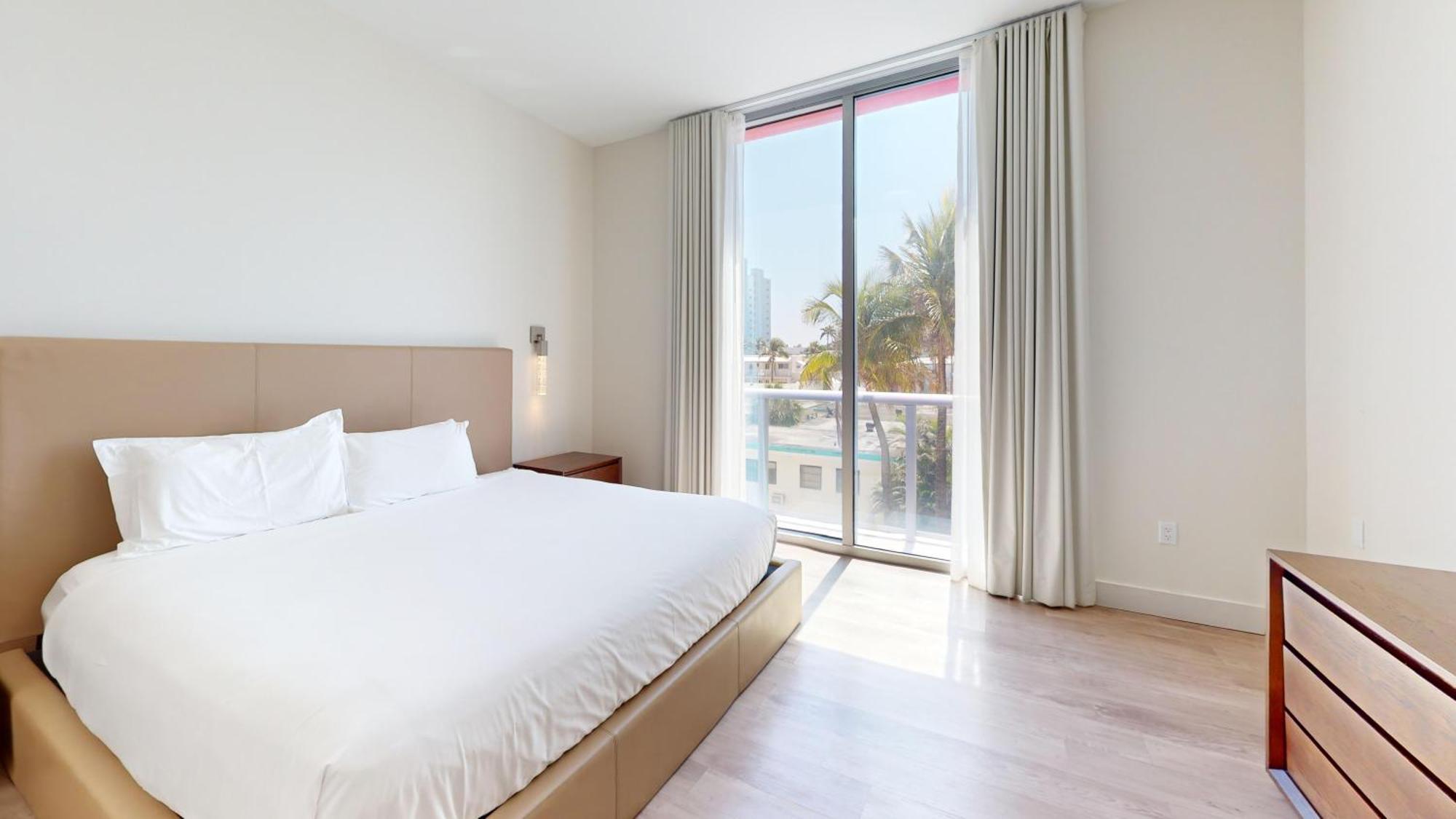 Ch Luxury Condos & Studios On The Beach Голливуд Номер фото
